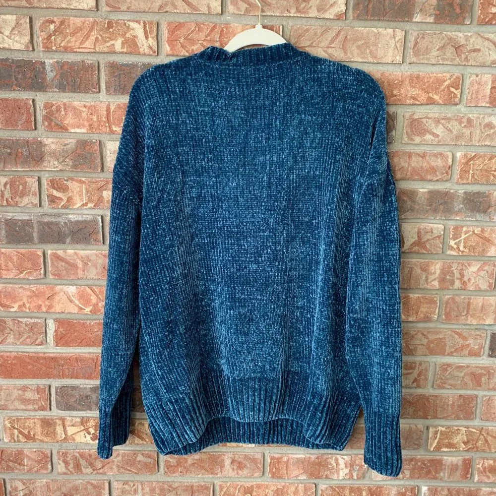 Zenana Outfitters Medium Blue V-Neck Women's Super Soft Pullover Sweater EUC